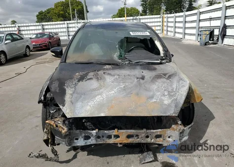 2016 Ford Focus Titanium из США, поврежденный, VIN 1FADP3N20GL307871